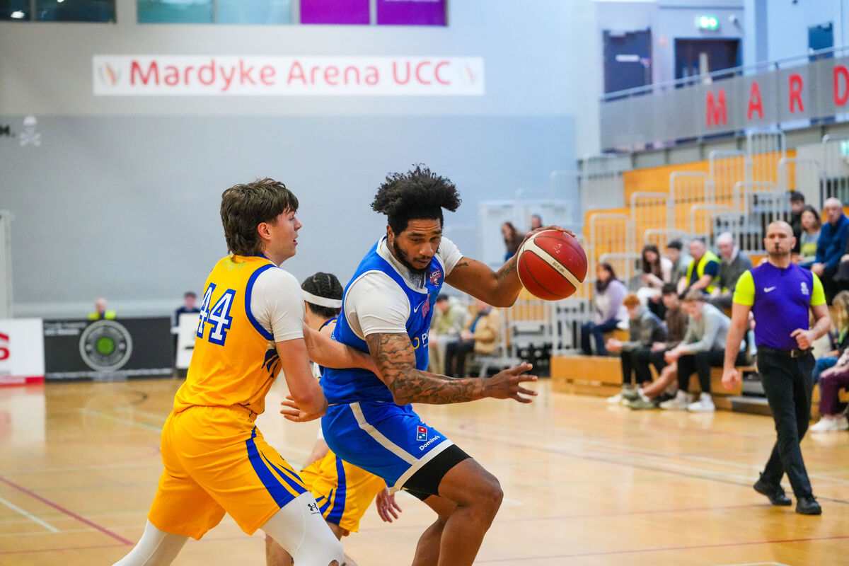 Jordan Washington takes on Adam Lisewski. Picture: Noel Sweeney Jordan Washington takes on Adam Lisewski. Picture: Noel Sweeney