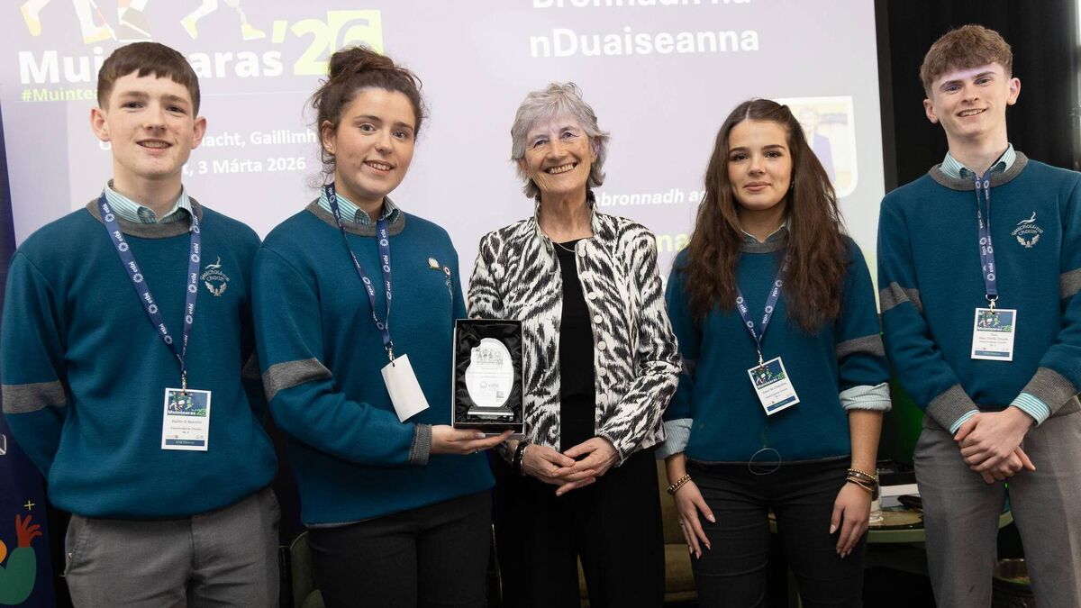 President Connolly hails Irish language students from Cork
