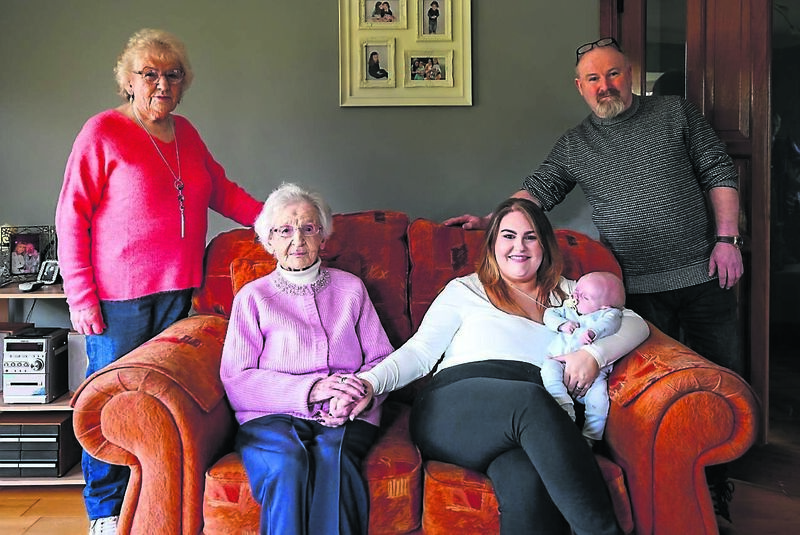 The five generations together The five generations together