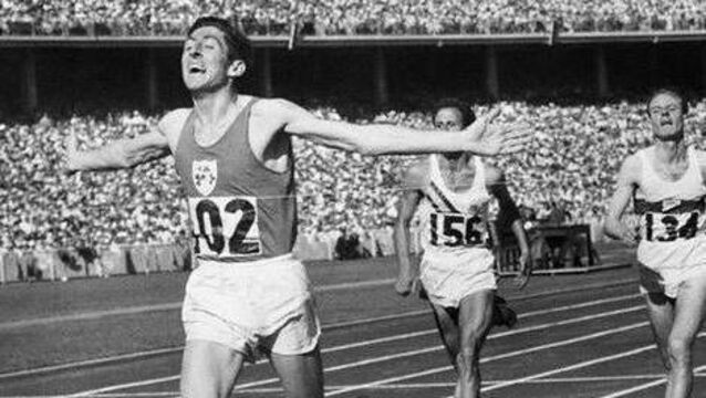 <p class="contextmenu internal_Caption">Ronnie Delany wins the 1500m at the Olympics in Melbourne in 1956. The Irish athletics great died recently aged 91</p> <p class="contextmenu internal_Caption">Ronnie Delany wins the 1500m at the Olympics in Melbourne in 1956. The Irish athletics great died recently aged 91</p>