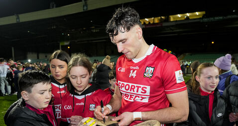 Brian Hayes signs autographs for young fans 7/3/2026