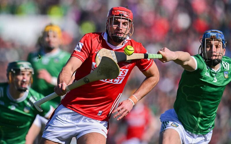 Cork's Brian Hayes tries to get away from Mike Casey of Limerick. Picture: Piaras Ó Mídheach/Sportsfile Cork's Brian Hayes tries to get away from Mike Casey of Limerick. Picture: Piaras Ó Mídheach/Sportsfile