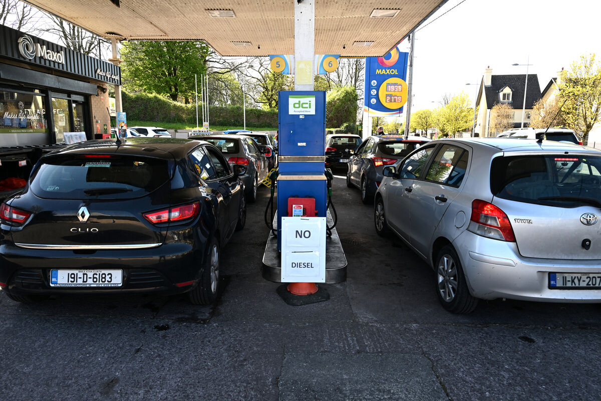  Motorists fill up at Maxol filling station on Boreenmanna Road, Cork, on Thursday evening. Picture: Larry Cummins