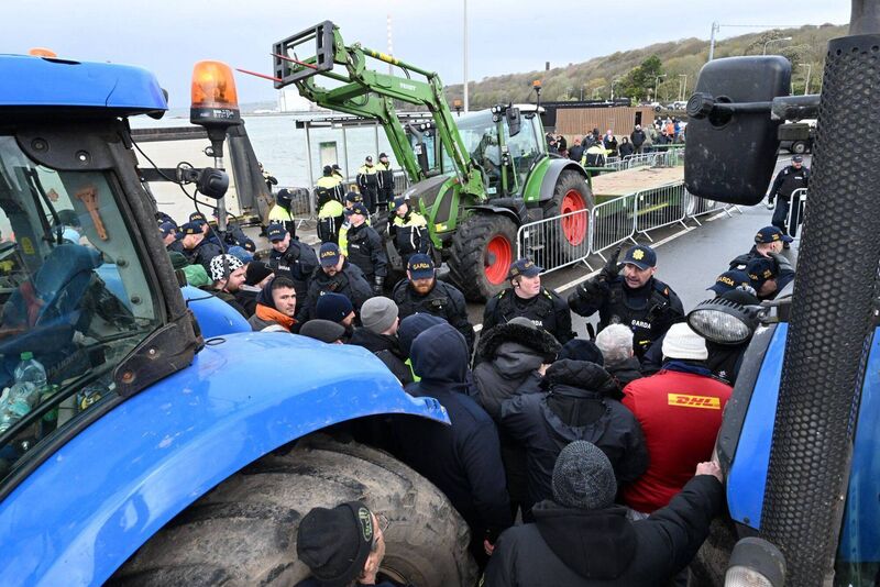 Tense scenes between gardaí and fuel price protesters at Cork's Whitegate oil refinery on Saturday, April 11. Picture: Larry Cummins