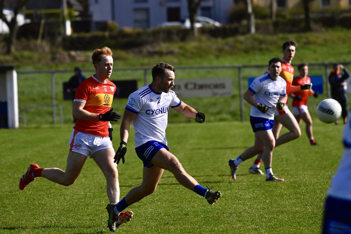 Daire Mac Lochlainn drives the ball upfield for Cill na Martra. Picture: Noel Sweeney