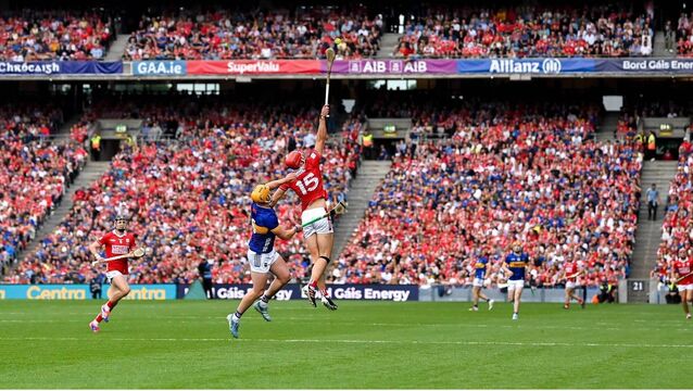 <p>RISING AGAIN: Brian Hayes of Cork in action against Craig Morgan of Tipperary at Croke Park last summer. Picture: Stephen McCarthy/Sportsfile</p>