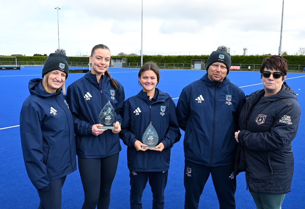 The Echo Women in Sport award winners, Sofie Moloney and Amy Noonan,  with Maria Twomey, team manager; coach, Dave Egner, and Aileen Twomey, vice-principal, Scoil Mhuire. Picture: Larry Cummins
