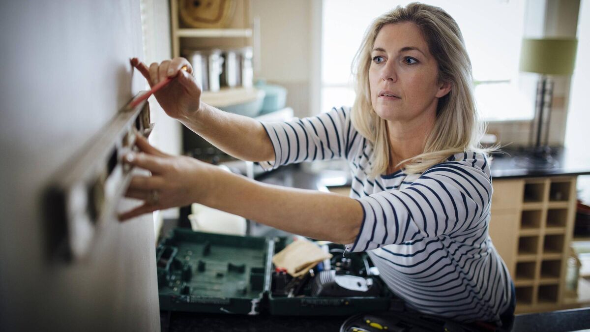 ‘Women are fed up with being told they can’t do it’: DIY workshops prove popular in Cork