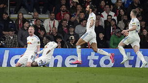 Leeds snatch last-gasp equaliser at Bournemouth to move to brink of safety