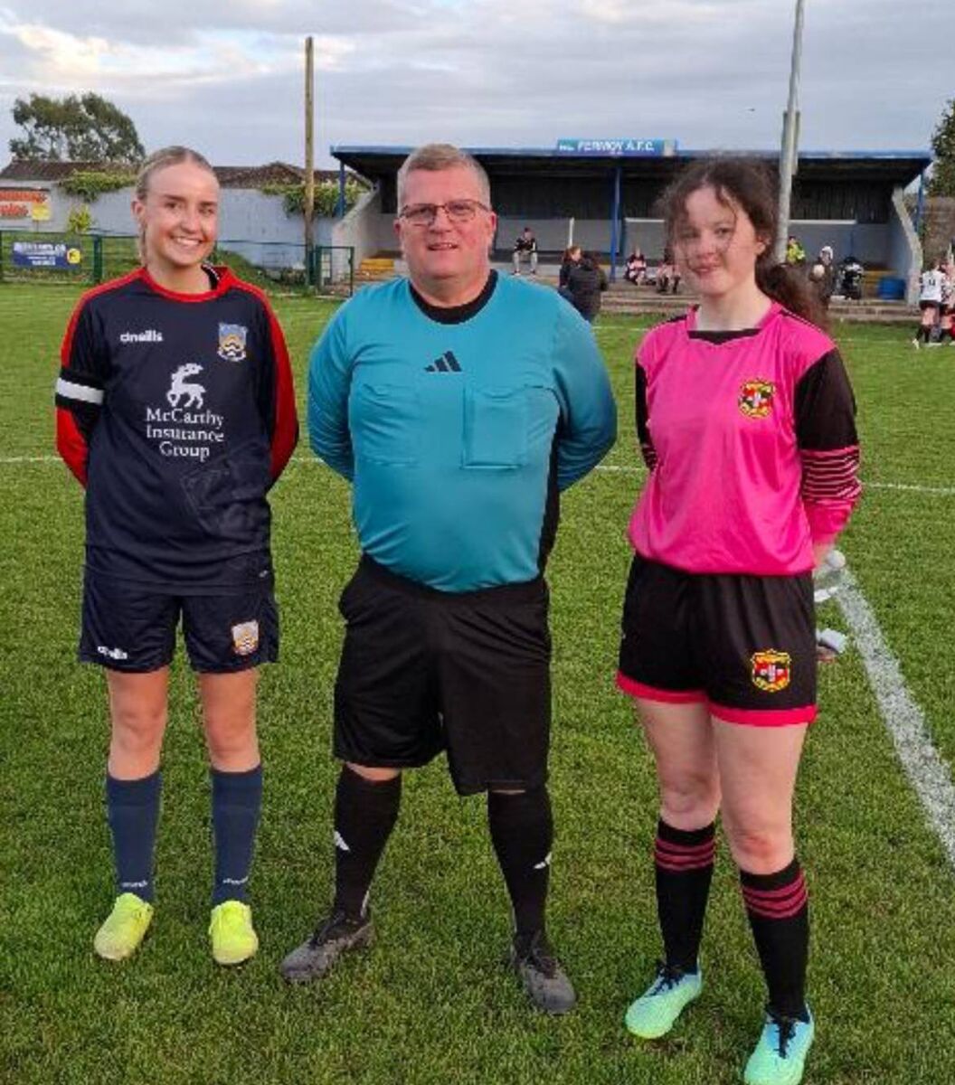 Fermoy FC captain, Michelle Caplice Ref, Roy Browne and Churchvilla captain Sarah Jane Lewis