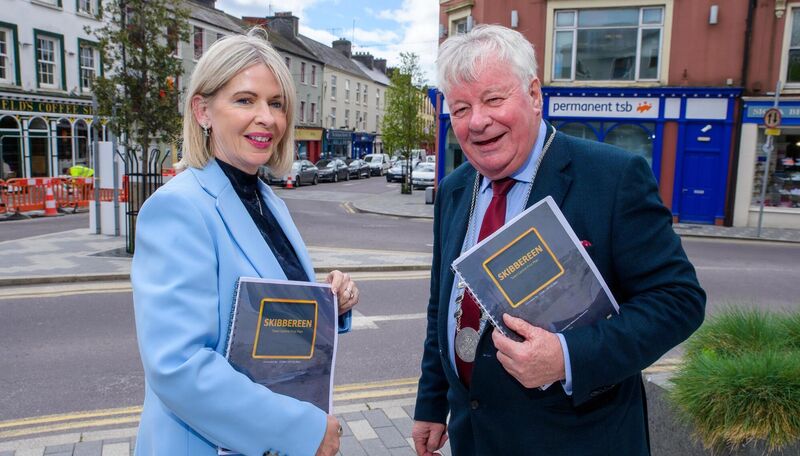 Then Cork County Council chief executive Valerie O’Sullivan with Joe in his beloved Skibbereen in 2024.Picture: John Allen Then Cork County Council chief executive Valerie O’Sullivan with Joe in his beloved Skibbereen in 2024.Picture: John Allen