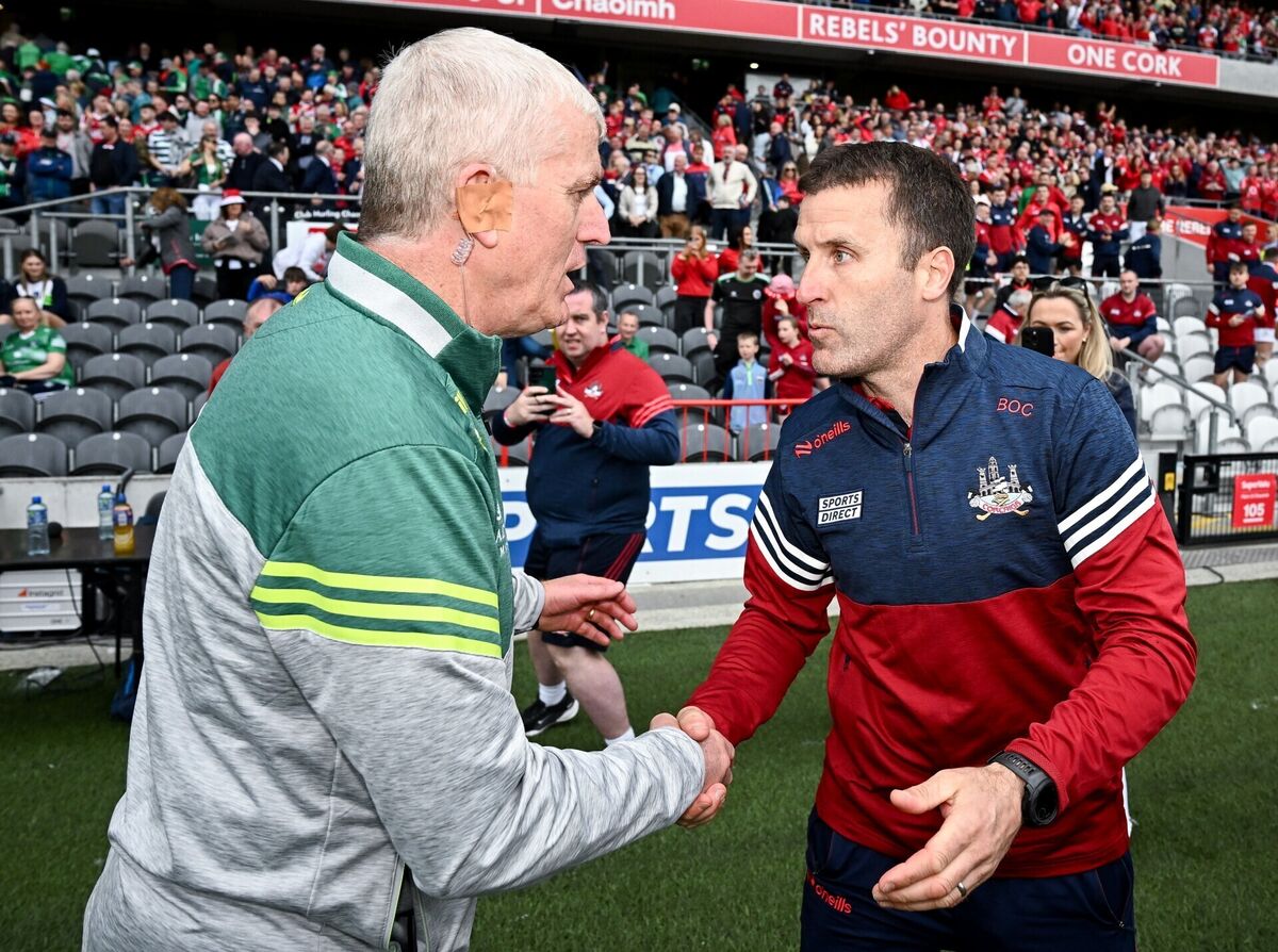 Ben O'Connor and Limerick manager John Kiely shake hands after. Picture: Seb Daly/Sportsfile