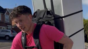 <p class="contextmenu internal_Caption">Jordan Adams training for the London Marathon, which he completed with a fridge tied to his back</p>
