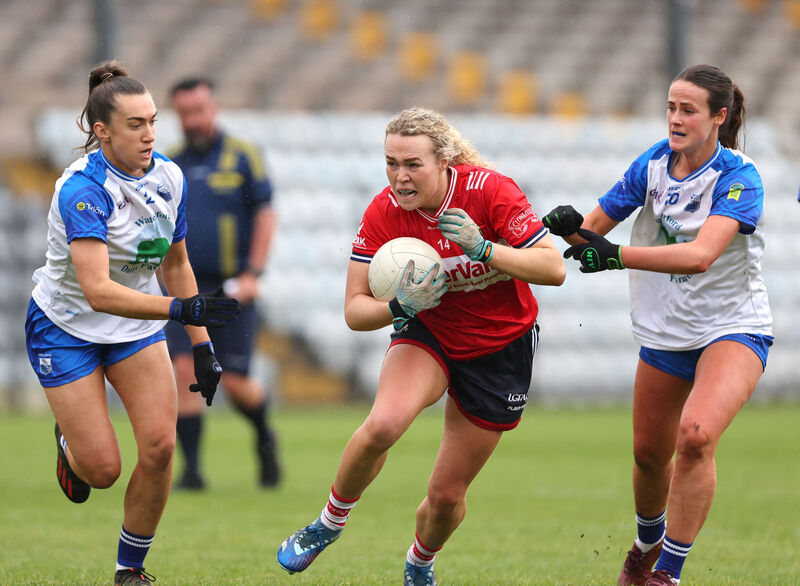  Katie Quirke takes on Cora Murray and Aine O'Neill. Picture: Jim Coughlan.