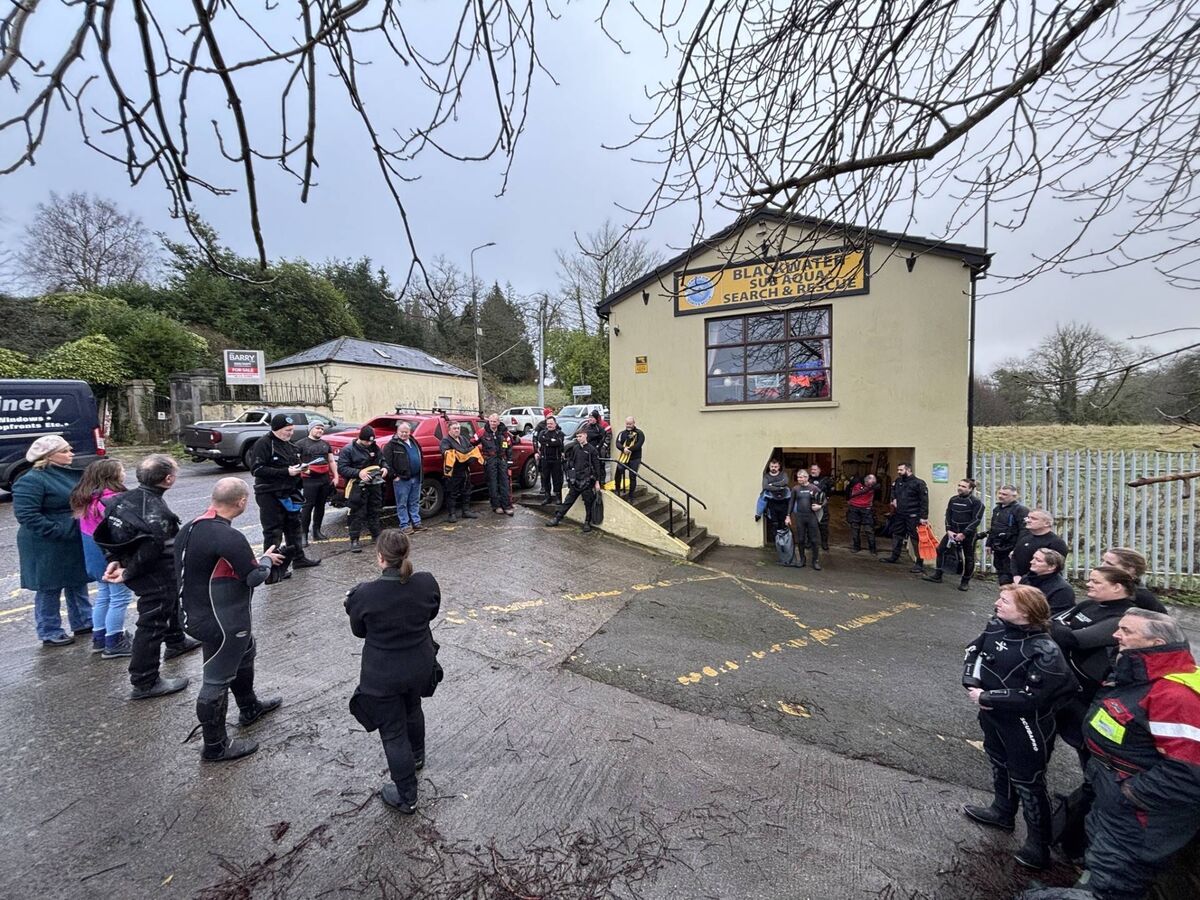 A team briefing for a group of Blackwater Sub Aqua Search and Recovery Unit volunteers. Picture: Kenneth Barry