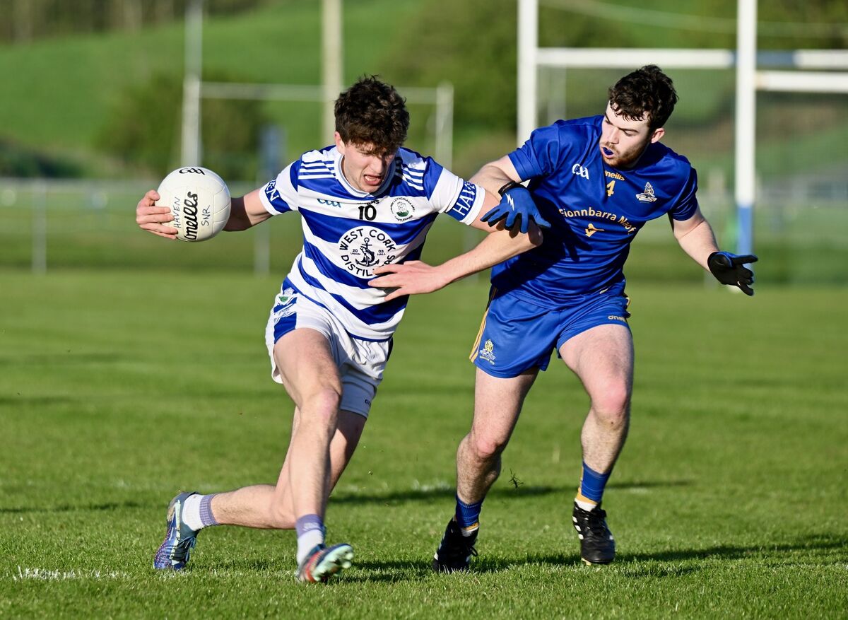 James Kennefick of St Finbarr’s chases Seán Browne of Castlehaven. Picture: Larry Cummins James Kennefick of St Finbarr’s chases Seán Browne of Castlehaven. Picture: Larry Cummins