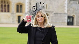 Bonnie Tyler in induced coma after emergency intestinal surgery