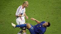 TOPSHOT-FBL-WC2006-FRA-ITA-ZIDANE-MATERAZZI