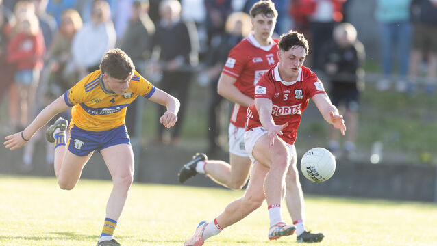 <p>Cork's Tom Whooley and Clare's Tristan O'Loughlin in action. Picture: Eamon Ward</p>