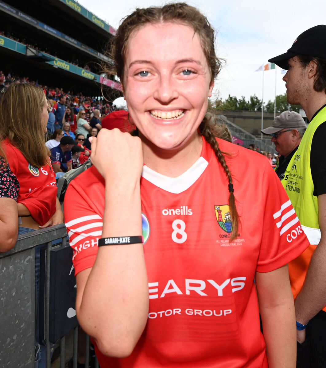 Cork's Glen Rovers player Tara McCarthy with band remembering clubmate Sarah Kate O'Meara after defeating Kilkenny in the Glen Dimplex All-Ireland intermediate camogie final at Croke Park Picture; Eddie O'Hare