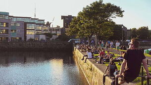 Weekend temperatures forecast to reach 25 degrees