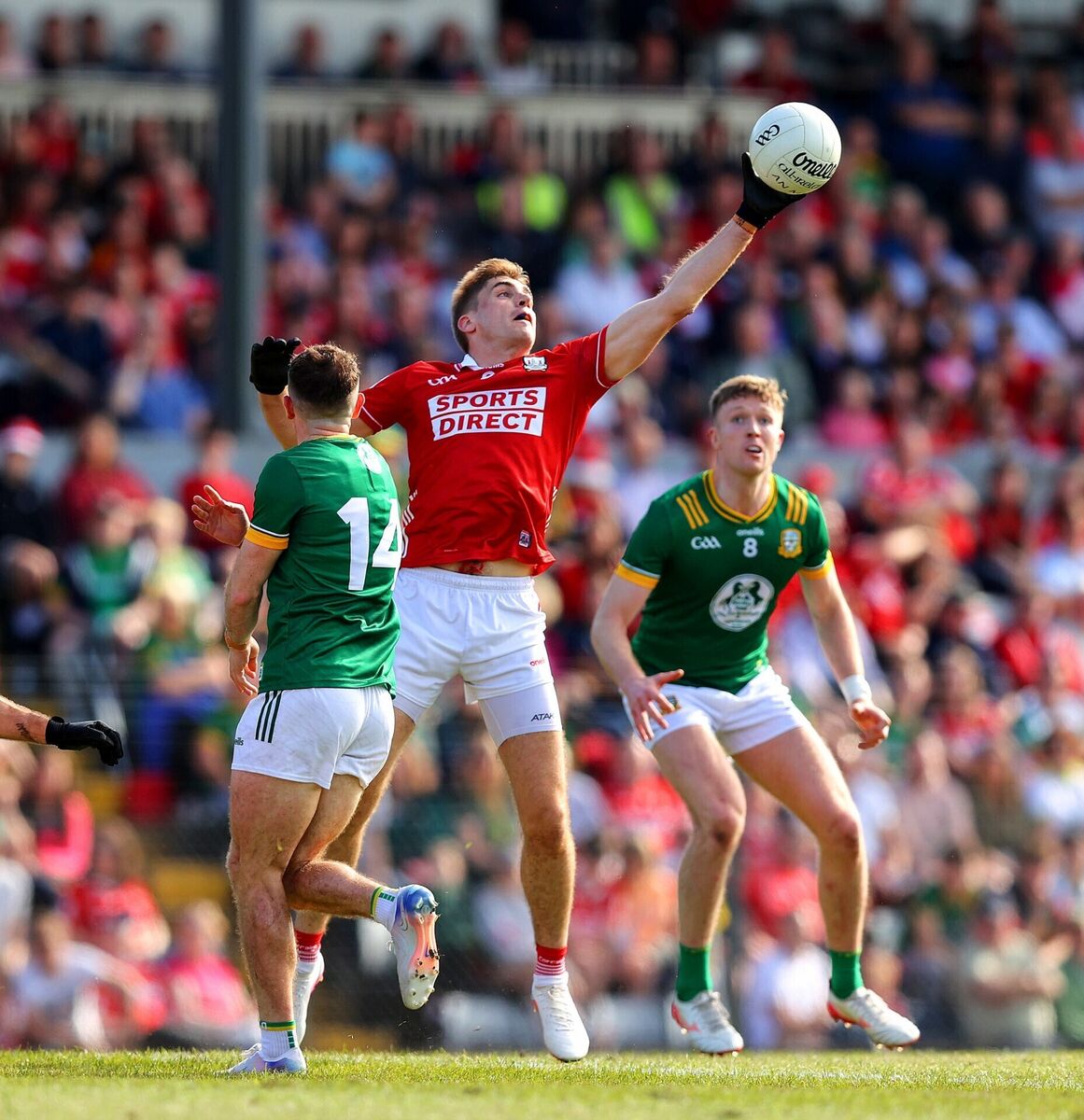 Cork's Ian Maguire wins a kick-out from Eoghan Frayne of Meath. Picture: INPHO/Tom O'Hanlon