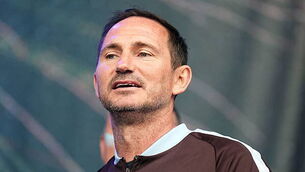 Frank Lampard receives LMA’s top honour and Alex Ferguson’s praise