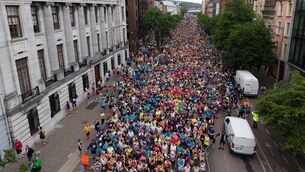 <p>Runners of the 10k assembling on South Mall. Picture: Darragh Kane.</p>