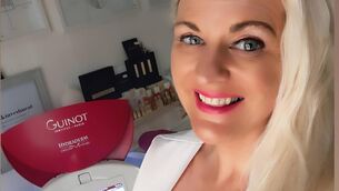 <p>Emer O'Callaghan in her uniform at Emerald Beauty Clinic with her New Guinot Hydra 1000 and Hydra 1000 Lift machine which offers an instant skin glow-up. Emer's make-up is Master Colors Paris available at Emerald Beauty Clinic, 021 4365949. Postage options available</p>