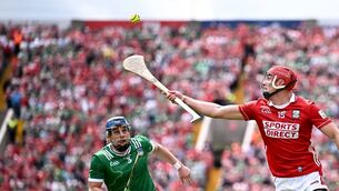 <p>EYES ON THE PRIZE: Brian Hayes of Cork in action against Mike Casey of Limerick in action at SuperValu Páirc Uí Chaoimh. Picture: Seb Daly/Sportsfile</p>