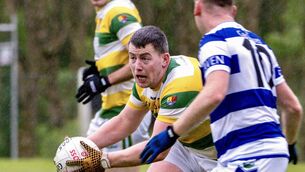 <p>Carbery Rangers' Mark Hodnett looks for an opening against Castlehaven. Picture: Chani Anderson</p>