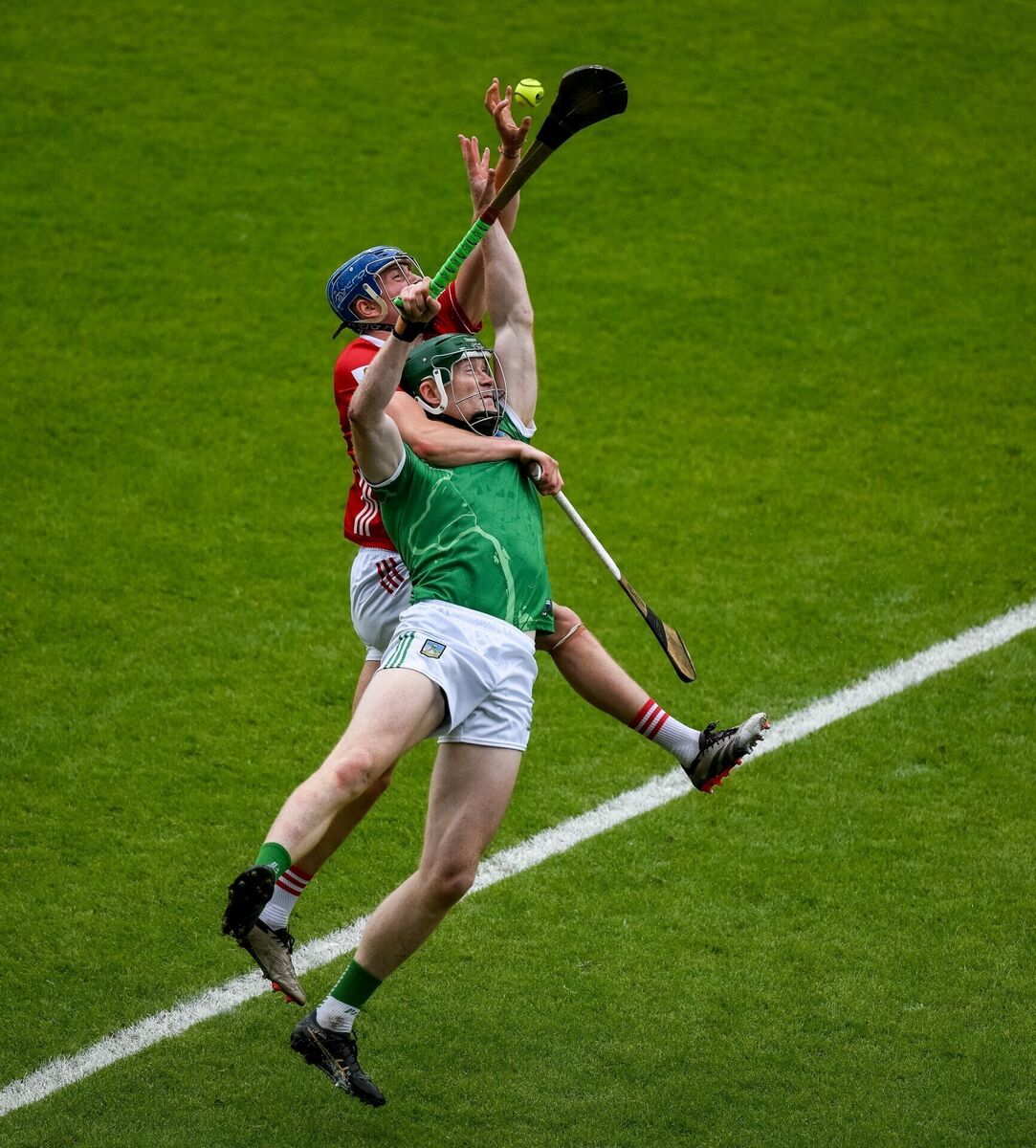 Diarmuid Healy of Cork in action against William O'Donoghue of Limerick. Picture: Brendan Moran/Sportsfile Diarmuid Healy of Cork in action against William O'Donoghue of Limerick. Picture: Brendan Moran/Sportsfile
