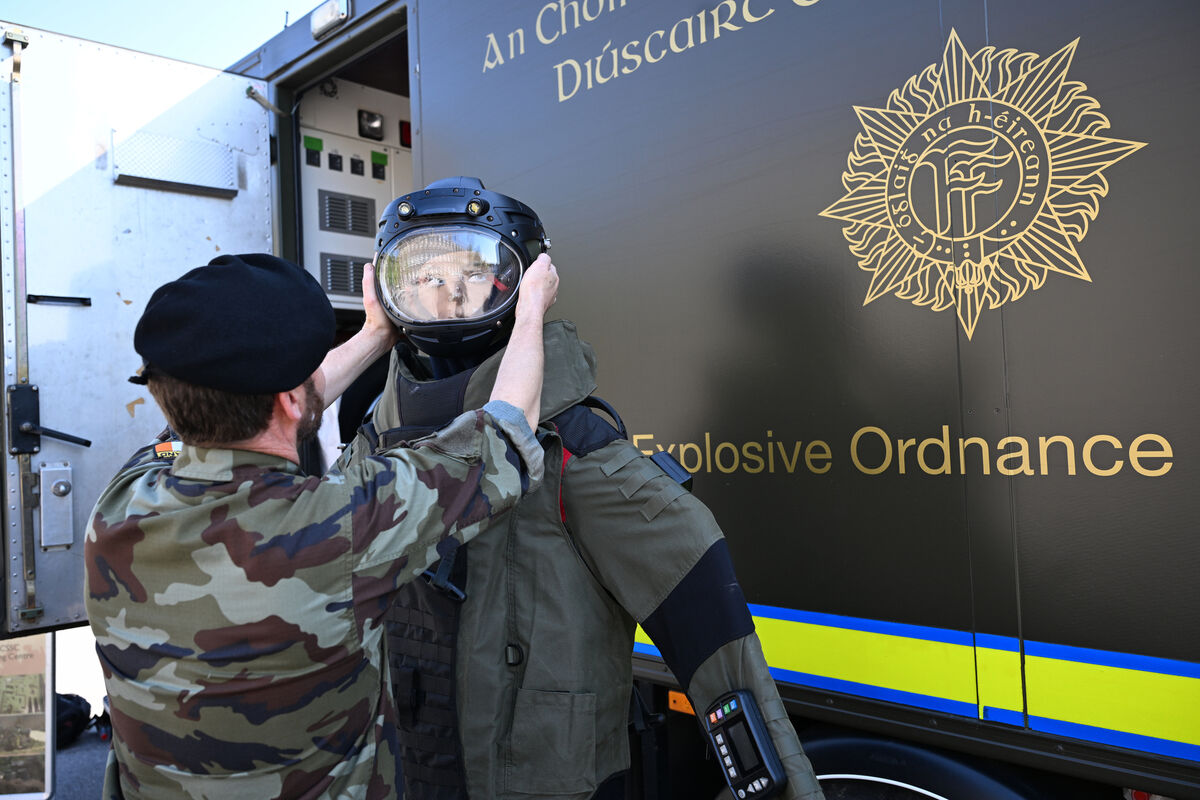 The ordance team respond to investigate un-exploded ordance, suspect devices, pipebombs etc when called upon by gardai. The ordance team respond to investigate un-exploded ordance, suspect devices, pipebombs etc when called upon by gardai.
