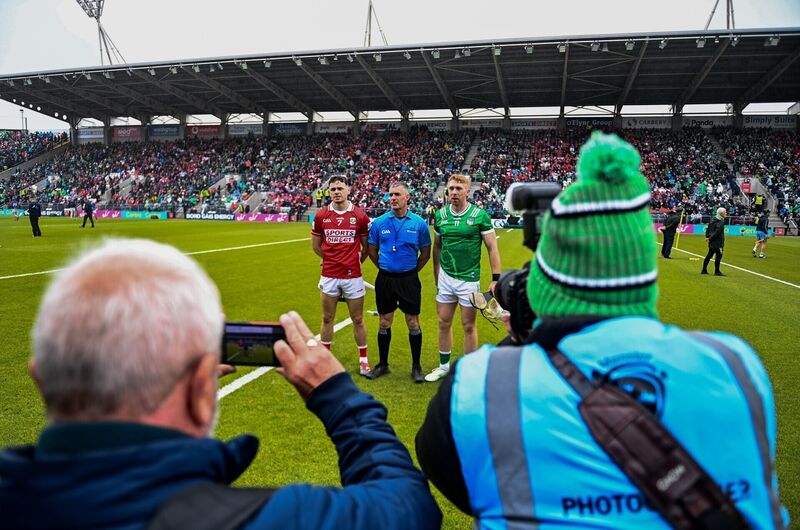 Cork's Mark Coleman with referee James Owens and Limerick captain Cian Lynch prior to Sunday's Munster SHC final at SuperValu Páirc Uí Chaoimh. Picture: Daire Brennan/Sportsfile Cork's Mark Coleman with referee James Owens and Limerick captain Cian Lynch prior to Sunday's Munster SHC final at SuperValu Páirc Uí Chaoimh. Picture: Daire Brennan/Sportsfile
