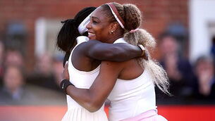 Serena Williams makes winning return at Queen’s Serena Williams makes winning return at Queen’s