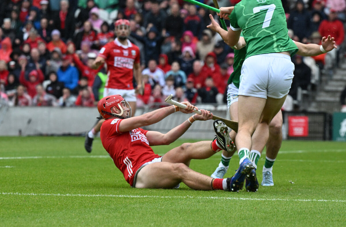 Sitting down on the job......!!! Brian Hayes fires in a goal from a sitting position in the second half for Cork in the Munster Senior Hurling Championship final at Supervalu Pairc Ui Chaoimh on Sunday. Cork vs Limerick. Picture: Larry Cummins Sitting down on the job......!!! Brian Hayes fires in a goal from a sitting position in the second half for Cork in the Munster Senior Hurling Championship final at Supervalu Pairc Ui Chaoimh on Sunday. Cork vs Limerick. Picture: Larry Cummins