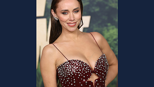 Una Healy encourages those who are 'sober curious' as she marks six months off alcohol Una Healy encourages those who are 'sober curious' as she marks six months off alcohol