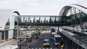 Group of residents seek injunction against DAA over non-compliance with passenger cap Group of residents seek injunction against DAA over non-compliance with passenger cap