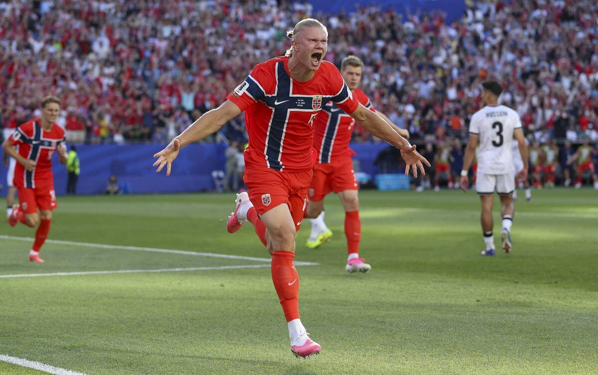 Norway's Erling Haaland off and running with his first world Cup goal against Iraq in Foxborough, Massachusetts. Picture: Justin Setterfield/Getty Images 