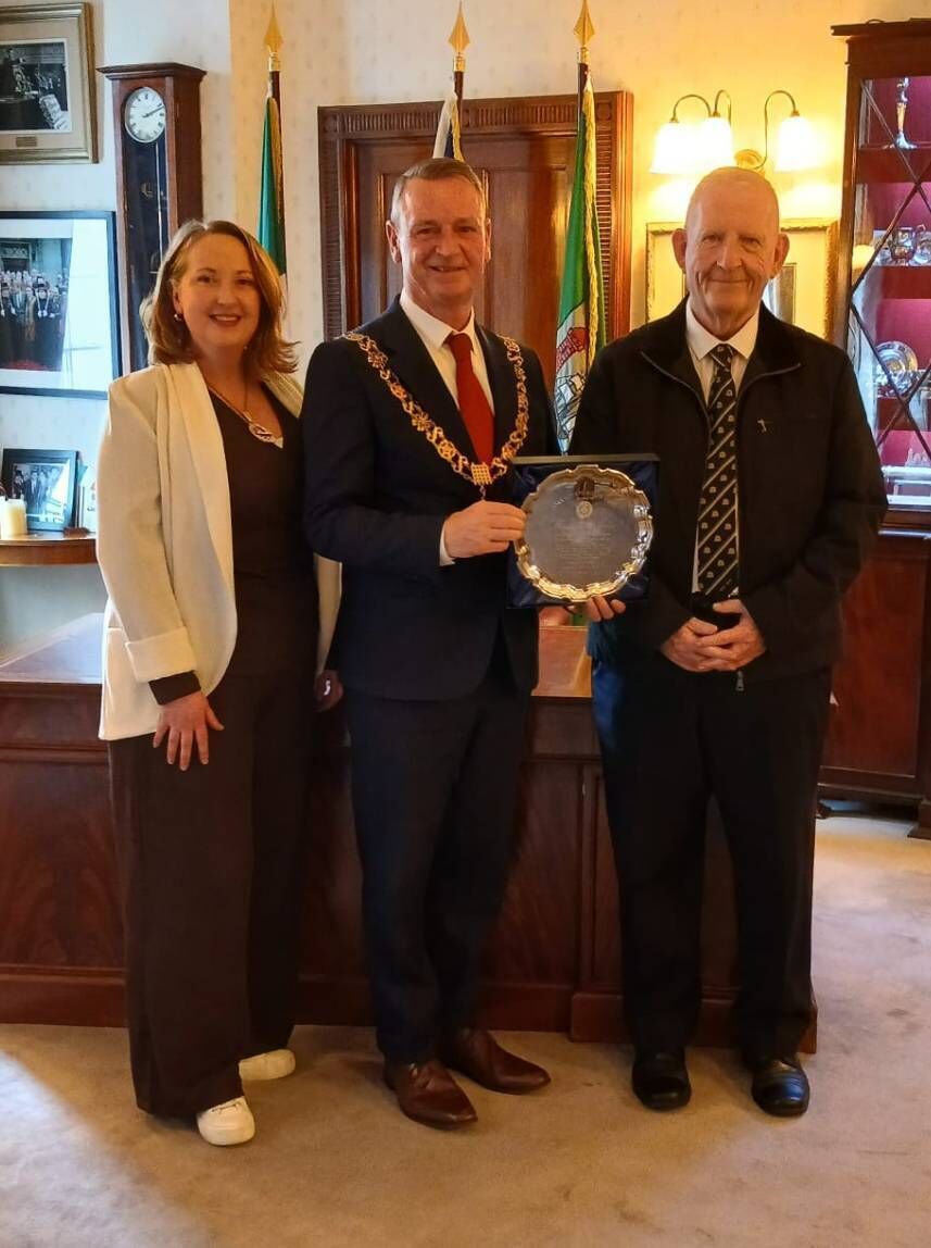 Cork County Boxing Board president Michael O'Brien making a presentation to Lord Mayor Fergal Dennehy and Lady Mayoress Karen Brennan. Cork County Boxing Board president Michael O'Brien making a presentation to Lord Mayor Fergal Dennehy and Lady Mayoress Karen Brennan.