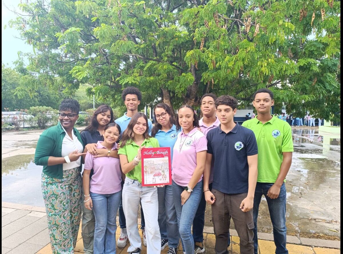 Students from Coláiste Eamann Rís with the principal of Radulphus College Willemstad, Curacao who were involved with an Erasmus project with the school. Students from Coláiste Eamann Rís with the principal of Radulphus College Willemstad, Curacao who were involved with an Erasmus project with the school.