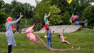<p>Families and kite enthusiasts in Carrigaline Park for during last year's Basant Family Festiva. Picture: Chani Anderson.</p>