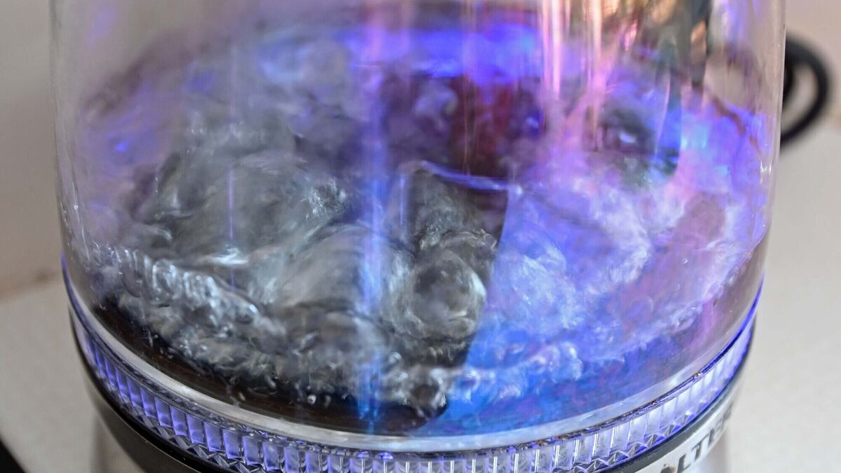 Woman claims boiling water poured over her at her Old Blackrock Rd home
