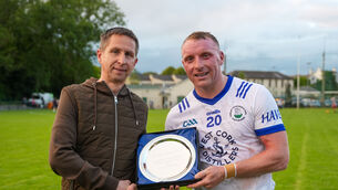 <p>Alan O’Brien from McCarthy Insurance presents the Man of the Match to Brian Hurley. Picture: Noel Sweeney</p> <p>Alan O’Brien from McCarthy Insurance presents the Man of the Match to Brian Hurley. Picture: Noel Sweeney</p>
