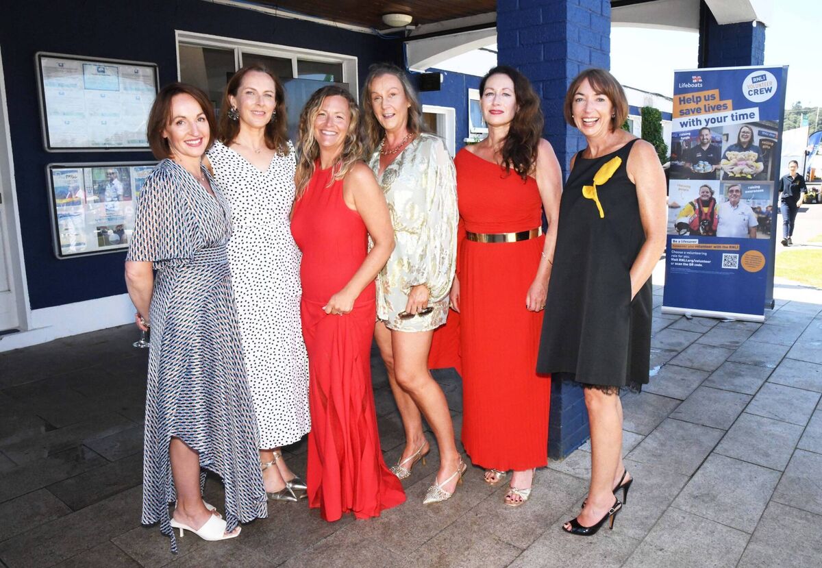 Eimear Cleary, Sarah Woods, Jenny Twomey, Joanne O'Connell, Trish Laverty and Caitriona Horgan, at the Cork Week Ladies Day. Eimear Cleary, Sarah Woods, Jenny Twomey, Joanne O'Connell, Trish Laverty and Caitriona Horgan, at the Cork Week Ladies Day.