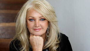 Bonnie Tyler: Husky-voiced singer who soundtracked the 1980s Bonnie Tyler: Husky-voiced singer who soundtracked the 1980s