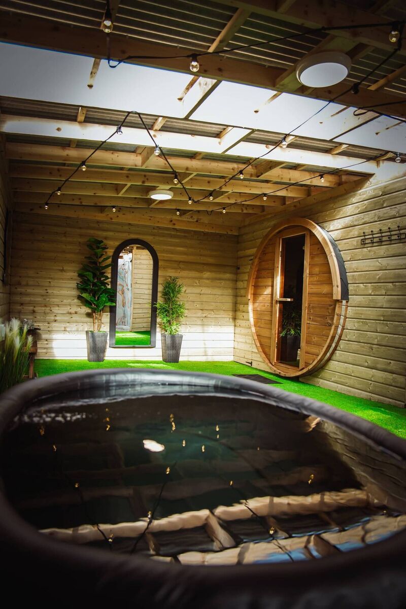 There are 10 ice baths at the Sauna Geal Recovery Lounge in the Whitechurch and Waterloo Community Centre, run by Eddie Kenny.