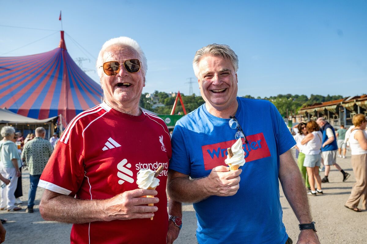 Brendan and Peter McCarthy from Youghal enjoy ice creams before the James Taylor concert. Brendan and Peter McCarthy from Youghal enjoy ice creams before the James Taylor concert.