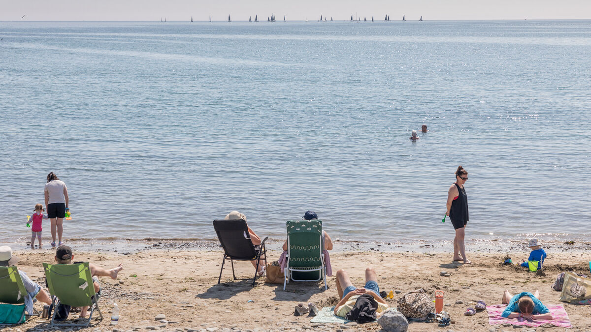 Cork weather: Sweltering conditions set to last as Met Éireann issues further warnings 