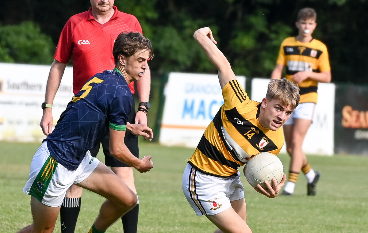 Luke Hurley of Na Piarsaigh gets away from Glanmire's Fionn Conway. Picture: David Keane. Luke Hurley of Na Piarsaigh gets away from Glanmire's Fionn Conway. Picture: David Keane.